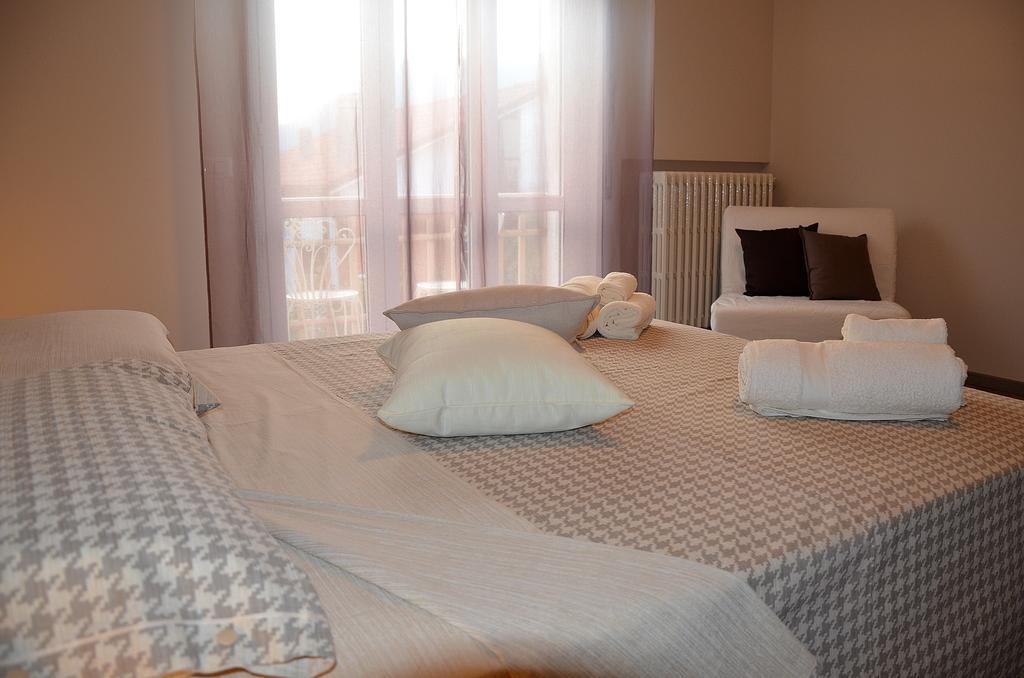 B&B Panorama Iseo Rum bild